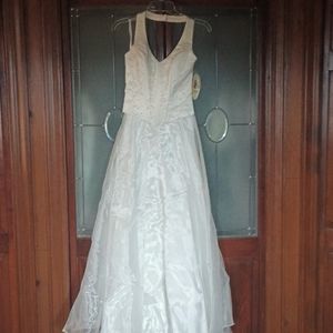 Nwt candlelight white wedding dress size 2